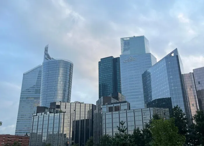 아파트 A Paris La Defense *